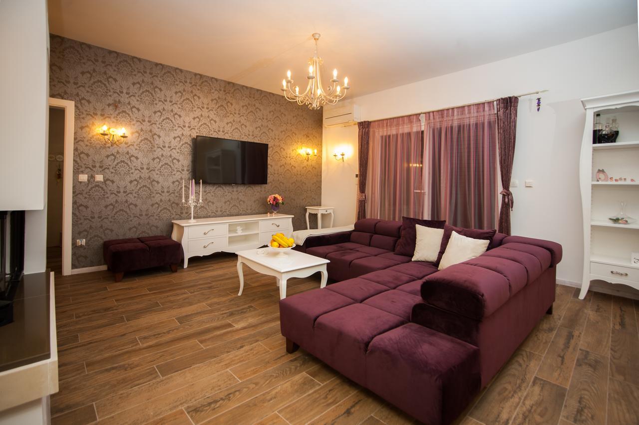 Luxury Villa Kate - In Lucice Bay With Turquoise Sea, Amazing Seaviews, And Heated Pool Milna  Dış mekan fotoğraf